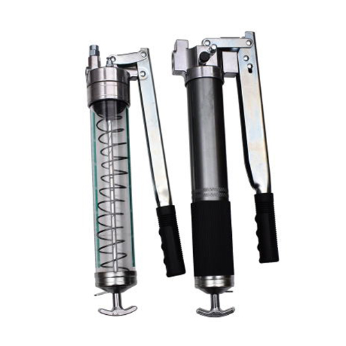 New plastic oil bottle with sharp mouth